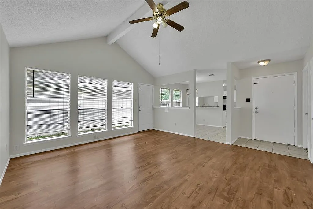 2 bed, 1.0 bath, 904 sqft, $1,475 — Photo 4