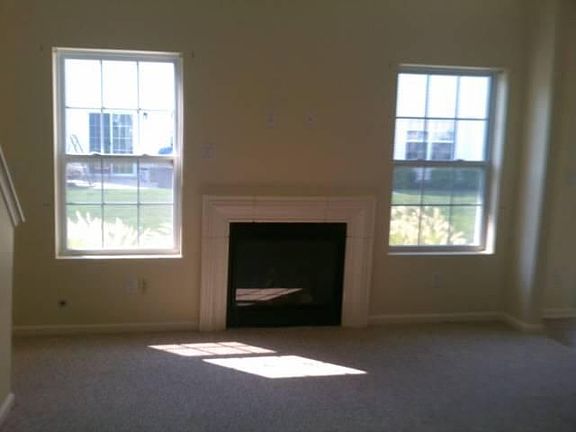 4th image of 9769 Silver Leaf Dr