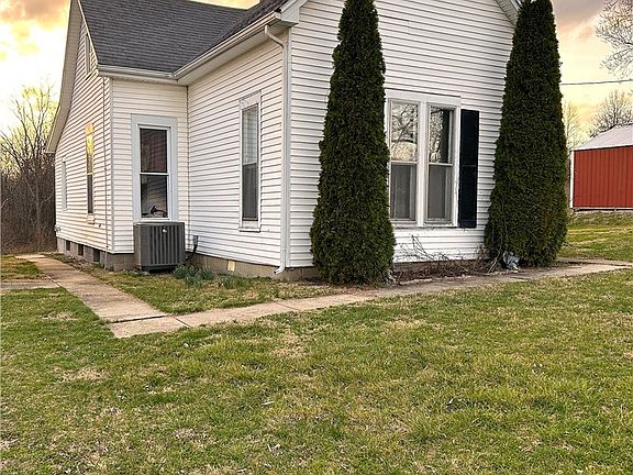 2nd image of 10785 S County Road 200 W