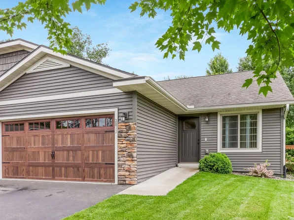 2811 Swallowtail Ct, Altoona, WI 54720