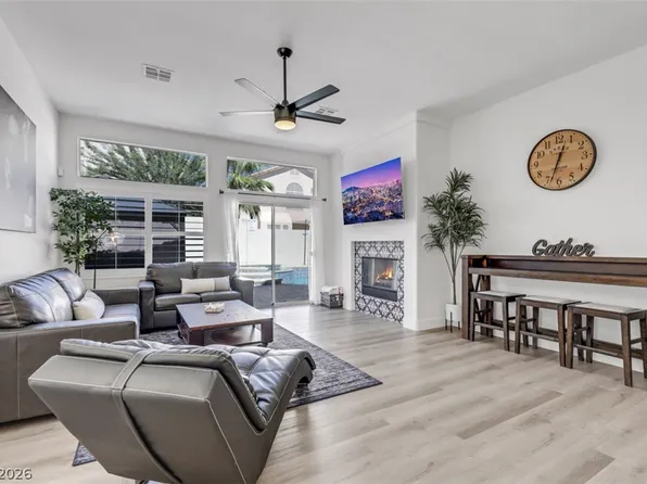 10082 Prairie Dove Ave, Las Vegas, NV 89117