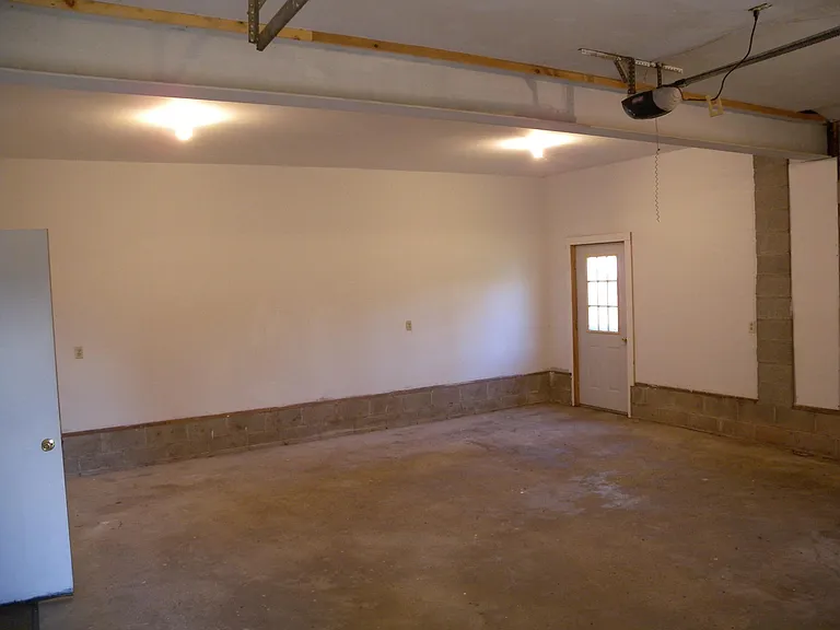 8960 Hatch Hollow Rd — Photo 11