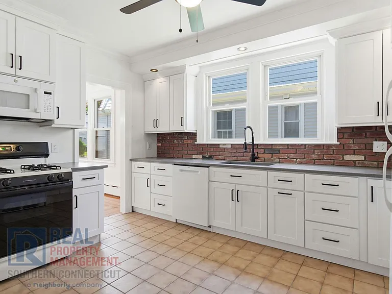 30 Coram St #1 — Photo 8