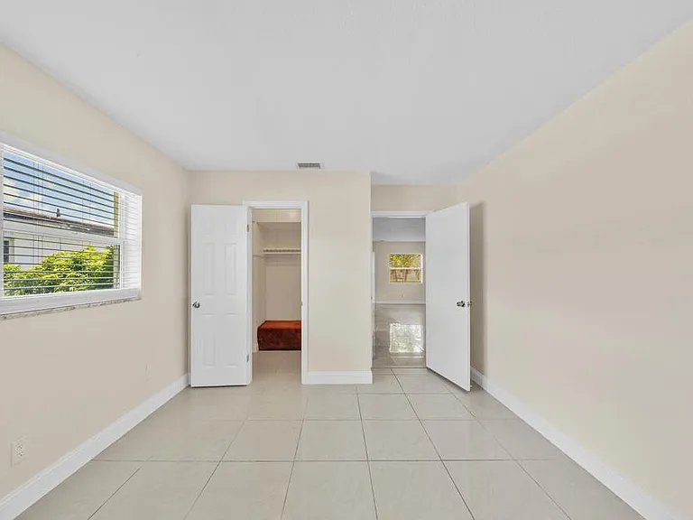 4921 NW 39th St #0 — Photo 24
