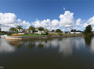 432 SW 22nd St, Cape Coral, FL 33991