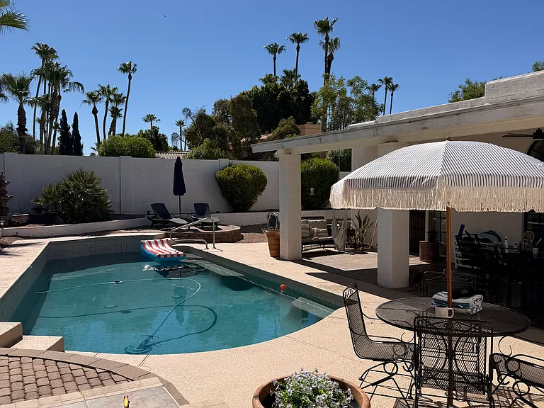 10452 E Cannon Dr — Photo 6