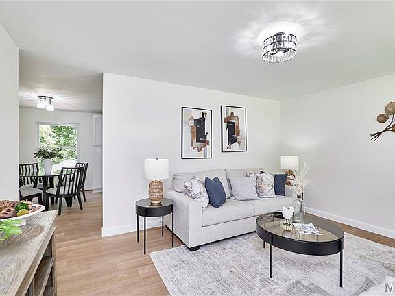 4th image of 10403 Saint Ives Dr