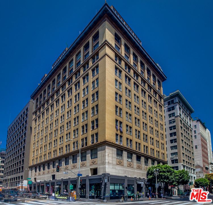 1st image of 215 W 7th St APT 609