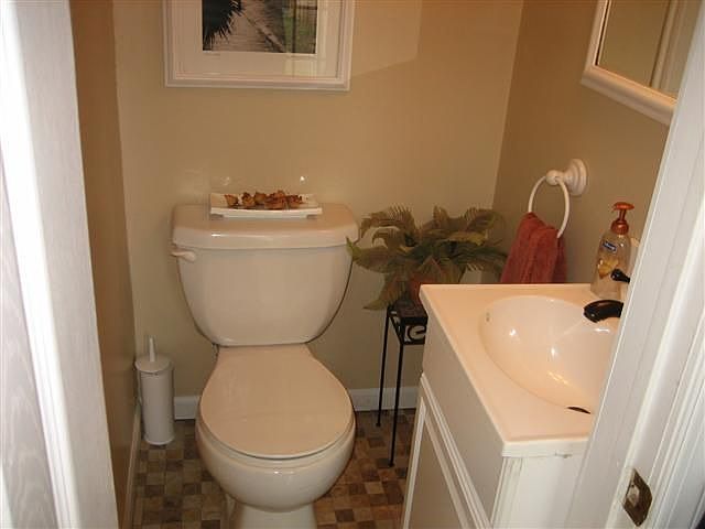 2nd image of 4 Belmont Ave