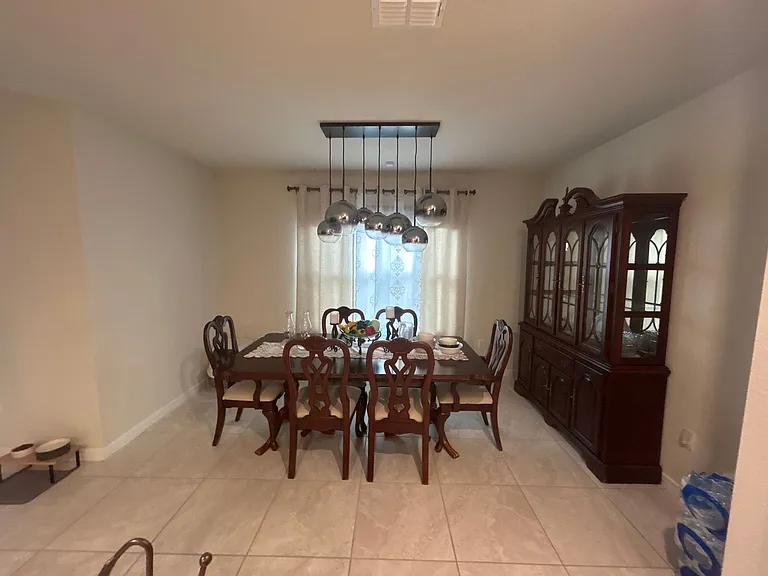 1261 Regal King Dr — Photo 6