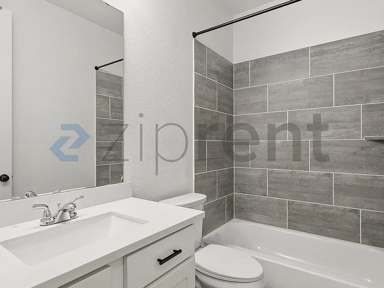 19110 Brindled Bay Ct — Photo 12