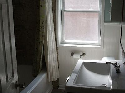 5th image of 13630 Hart Ave