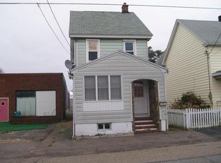 997 N James St, Hazleton, PA 18201