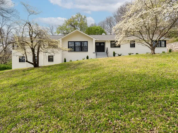 6612 Fox Hollow Rd, Nashville, TN 37205