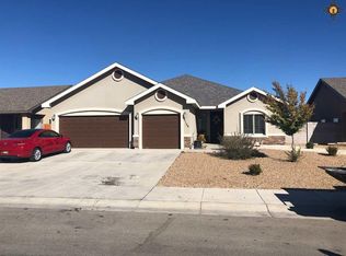 2104 N Homestead Dr, Hobbs, NM 88240