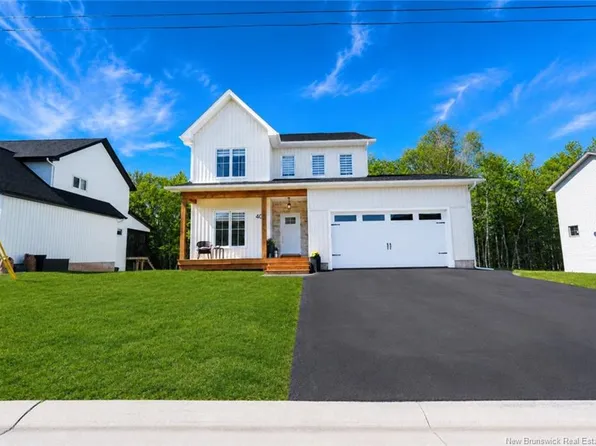 40 Navigateurs St, Moncton, NB E1K 0A6