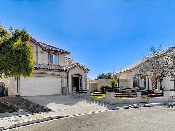 3rd image of 8021 Greenbush Dr