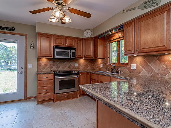 4th image of 338 Glencove Ct