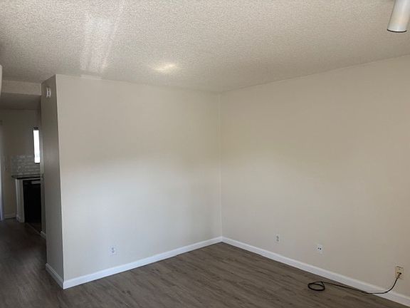 3rd image of 408 Ivy St APT 4