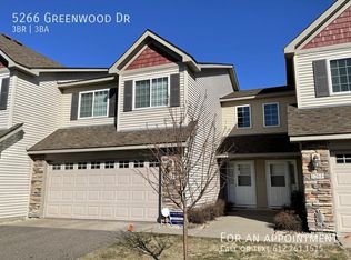 5266 Greenwood Dr, Mounds View, MN 55112