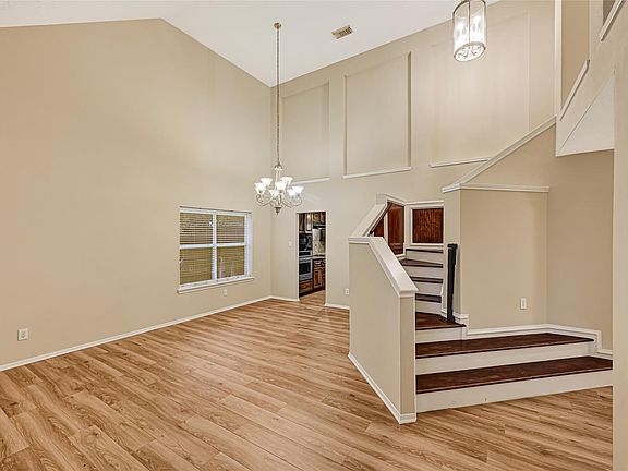 5th image of 4211 Hambledon Village Dr
