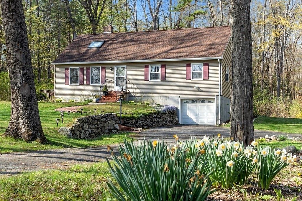 158 Island Rd, Lunenburg, MA 01462 Zillow