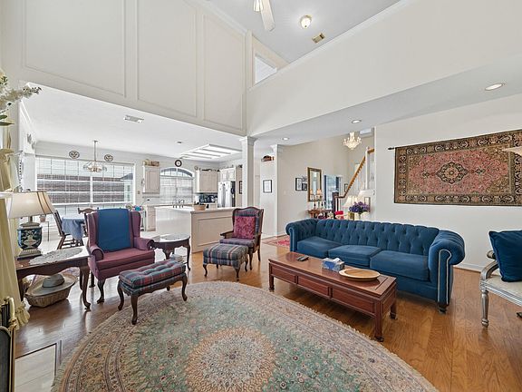 4th image of 4907 Cambridge St