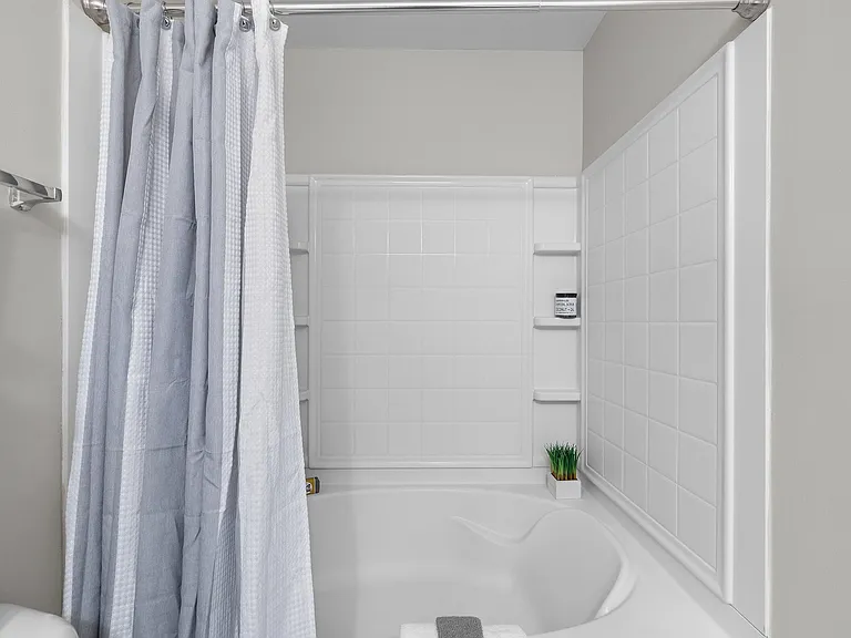 120 Point Comfort Ln — Photo 30