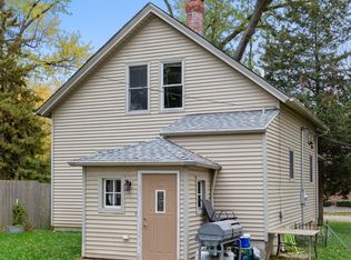 115 Jefferson St, Ingleside, IL 60041