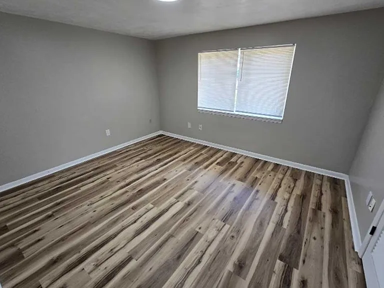 Grandin Greenway Apartments — Photo 5
