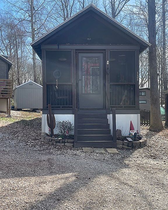 1st image of 131 Lakewalk Dr