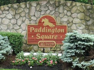 1090 Devon Ct #1090, Mahwah, NJ 07430