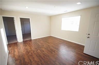 3rd image of 325 N Macneil St