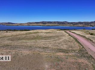 11 Sunup Ln, Hot Springs, SD 57747