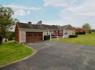 3221 Pitzer Rd, Roanoke, VA 24014