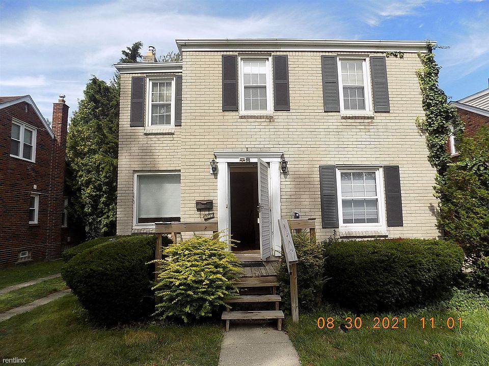 1st image of 19233 Eastborne St