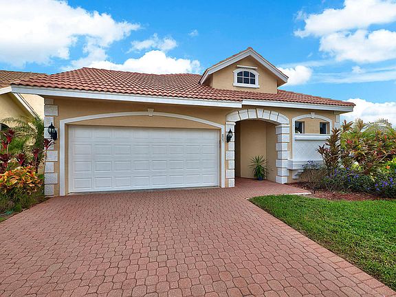 2nd image of 805 SW Munjack Cir