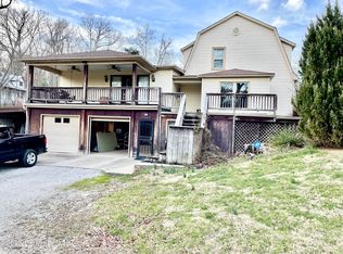 8010 Arnoldtown Rd, Louisville, KY 40214