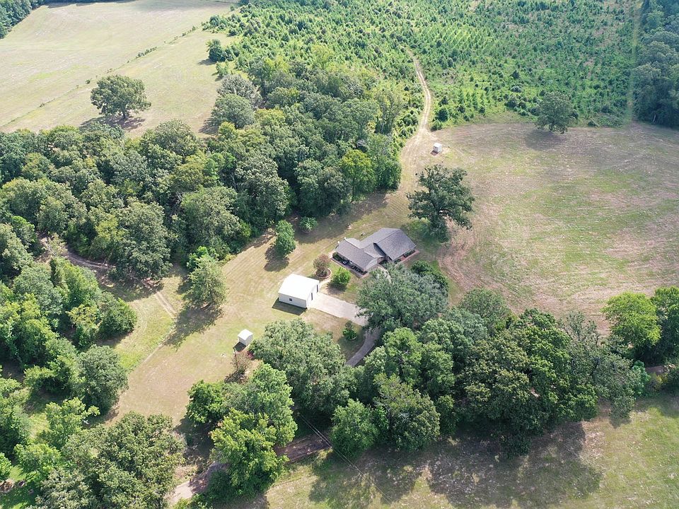 1st image of 801 County Road 2993