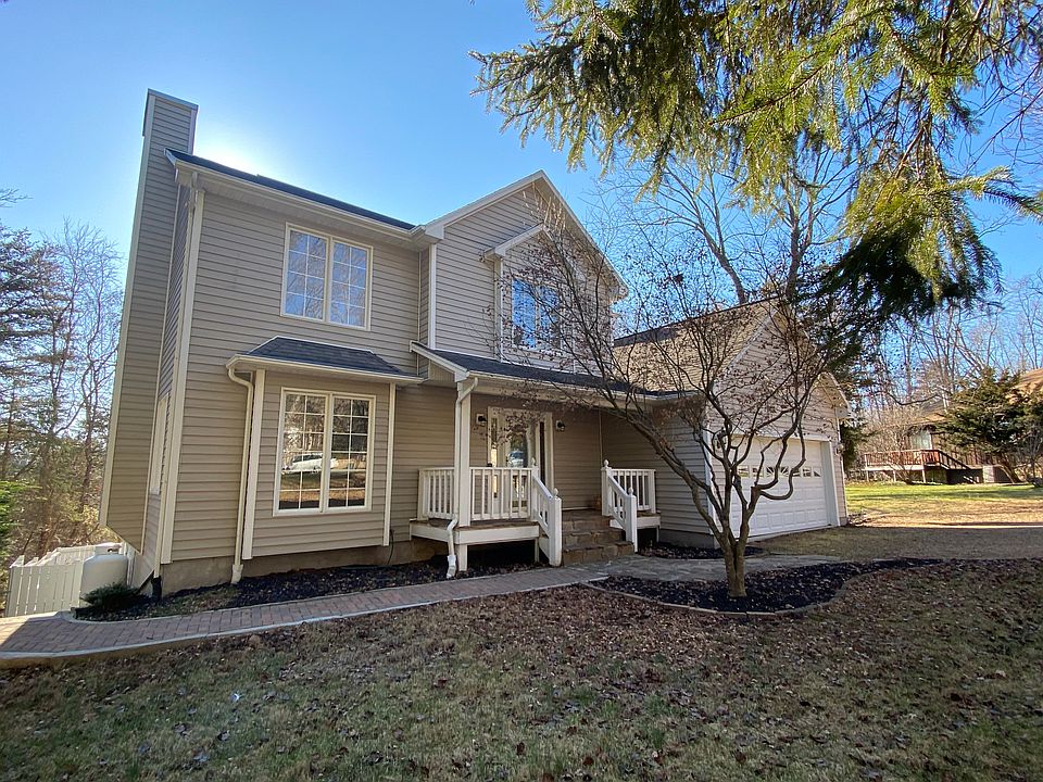 1st image of 231 Powell Pl