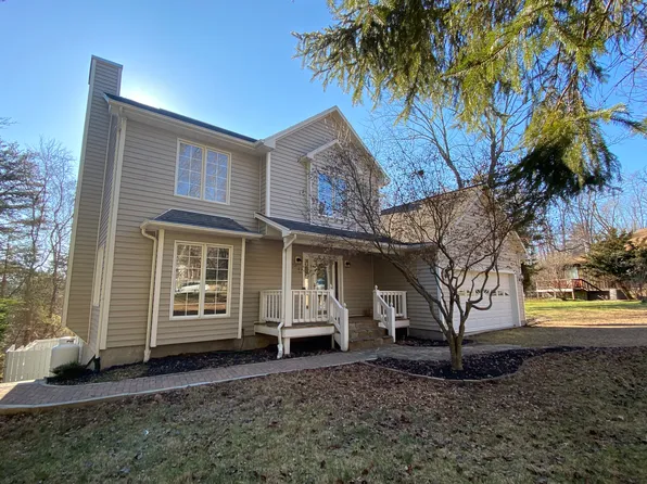 231 Powell Pl, Mc Gaheysville, VA 22840