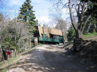 26504 Lakeview Dr, Rimforest, CA 92378