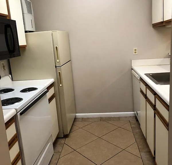 1245 Old Lascassas Rd #D — Photo 5
