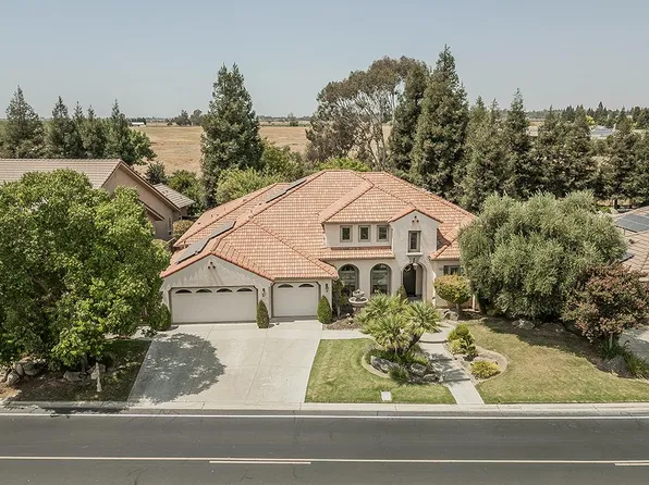4477 N Quail Lake Dr, Clovis, CA 93619