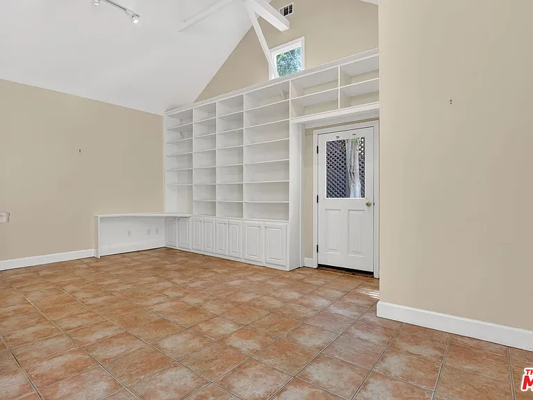 10341 Keswick Ave — Photo 38