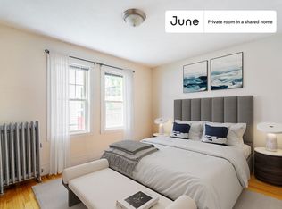 124 Nonantum St #1-D, Brighton, MA 02135