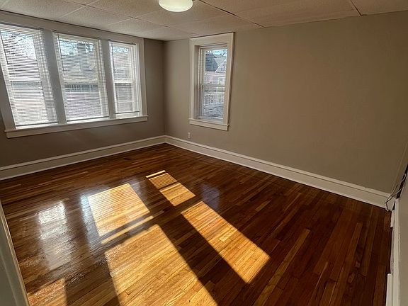 4th image of 230 Fort Pleasant Avenue Warner St #62-3L