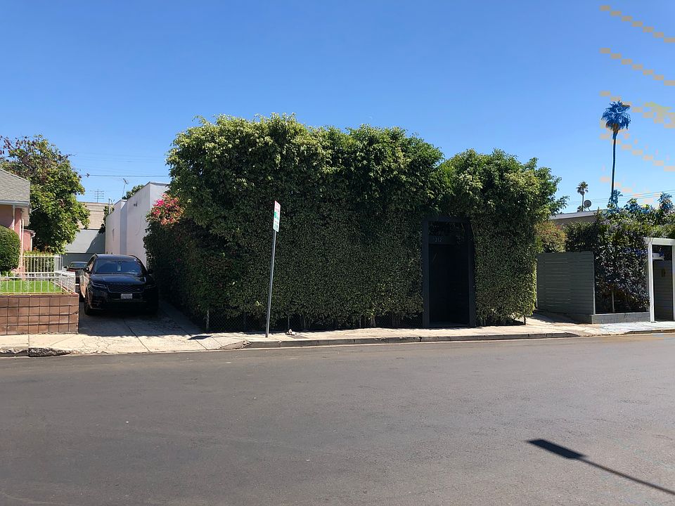 1st image of 212 N Mariposa Ave