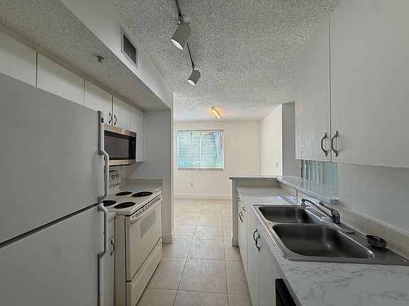 2nd image of 3874 Lyons Rd APT 110-6