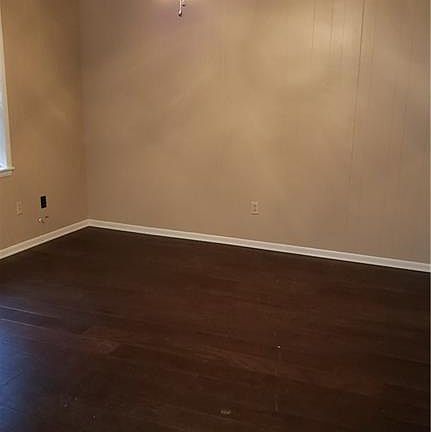 5th image of 816 S Cypress St